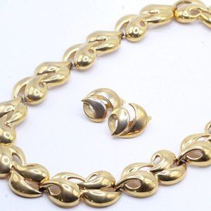 Trifari TM Gold Tone Modernist Choker Collar Link Necklace Set